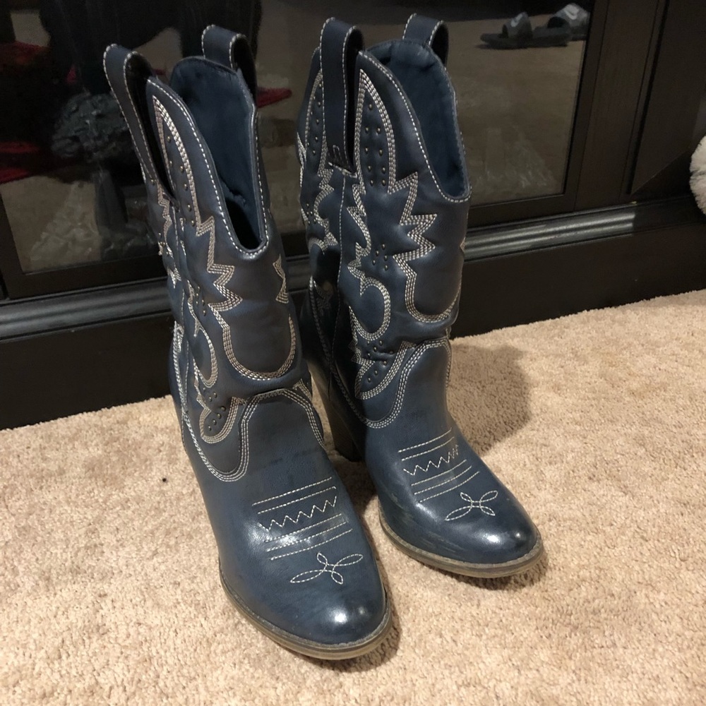 MIA Larue Cowgirl Boot